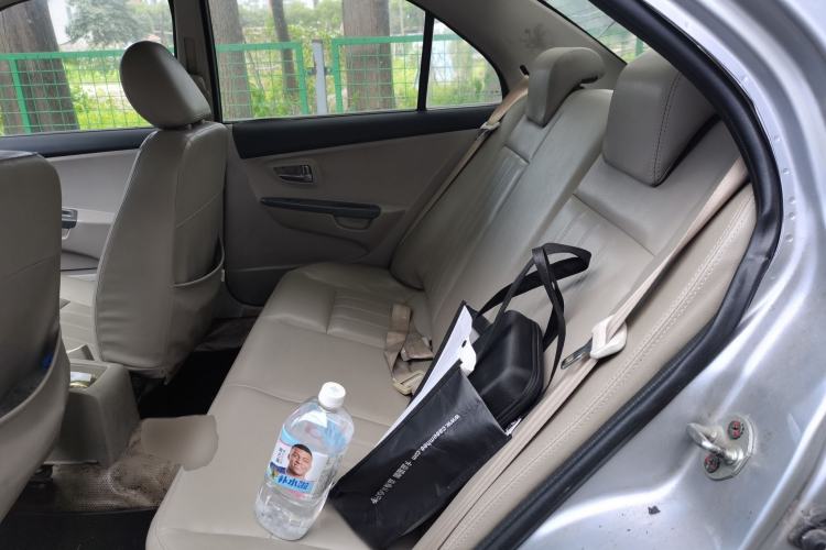 Used Soueast V3 Lingyue 2012 Revised Version 1.5L Manual Flagship Edition Left Rear Seat