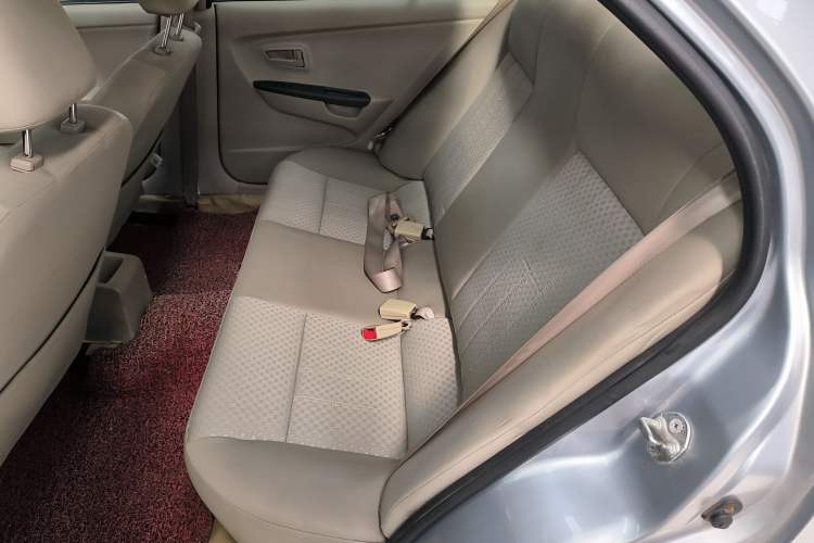 Used Soueast V3 Lingyue 2012 Revised Version 1.5L Manual Luxury Edition Left Rear Seat