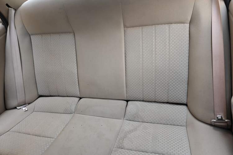Used Soueast V3 Lingyue 2012 Revised Version 1.5L Manual Comfort Edition Left Rear Seat