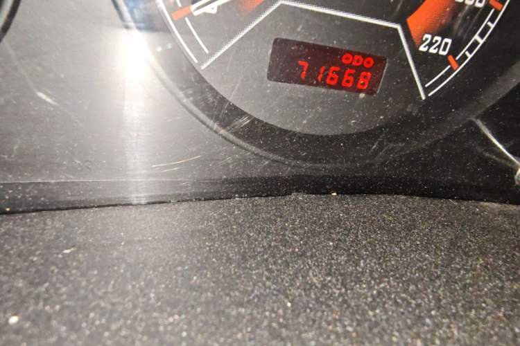Used Soueast V3 Lingyue 2012 1.5L Manual Comfort Edition Odometer Close Up