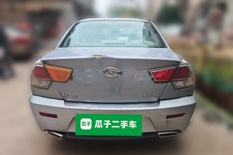 Used Soueast V3 Lingyue 2012 Revised Version 1.5L Manual Comfort Edition Rear