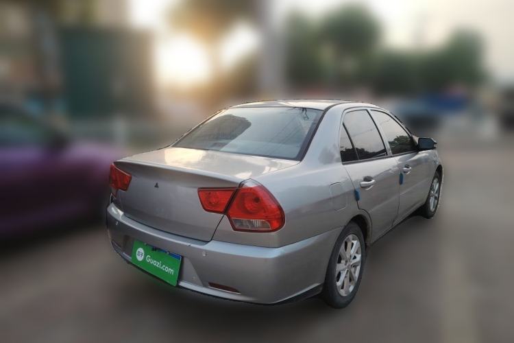 Used Soueast V3 Lingyue 2012 1.5L Manual New Happiness Edition Rear Right 45 Deg