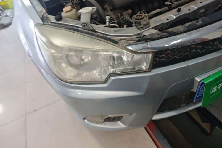 Used Soueast V3 Lingyue 2012 1.5L Manual Comfort Edition Right Front Headlight