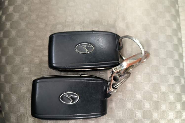 Used Soueast V3 Lingyue 2012 Revised Version 1.5L Manual Luxury Edition Vehicle Key