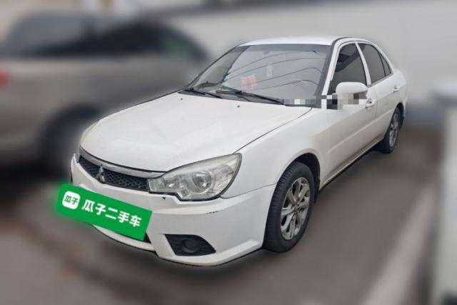 Used Soueast V3 Lingyue 2012 Revised Version 1.5L Manual Luxury Edition