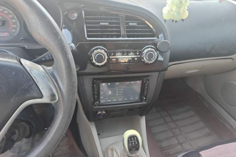Used Soueast V3 Lingyue 2012 Revised Version 1.5L Manual Comfort Edition Audio And AC Panel