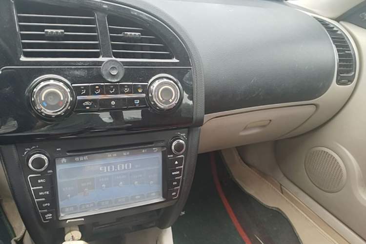 Used Soueast V3 Lingyue 2012 Revised Version 1.5L Manual Comfort Edition Audio And AC Panel
