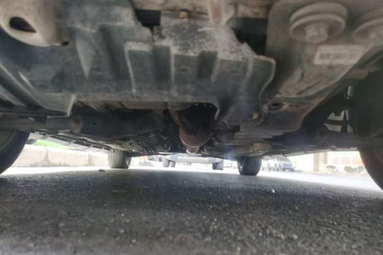 Used Soueast V3 Lingyue 2012 Revised Version 1.5L Manual – Style Edition Chassis Front