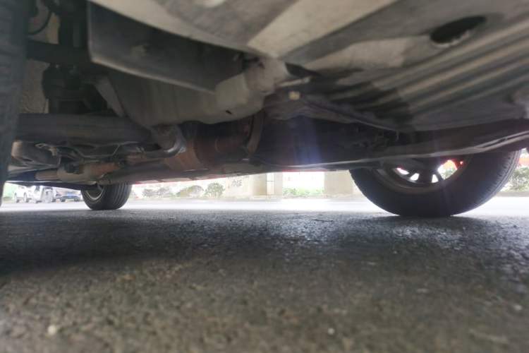 Used Soueast V3 Lingyue 2012 Revised Version 1.5L Manual – Style Edition Chassis Front Right