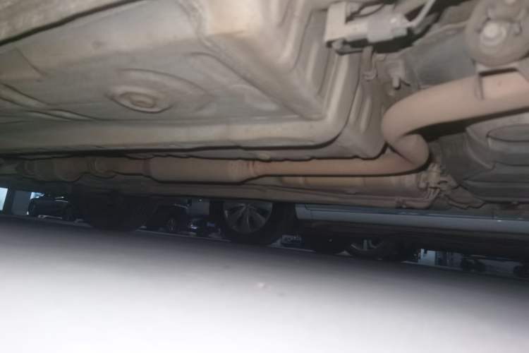 Used Soueast V3 Lingyue 2012 1.5L Manual Happiness Edition Chassis Rear Left