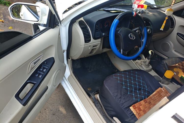Used Soueast V3 Lingyue 2012 1.5L Manual Comfort Edition Driver Seat