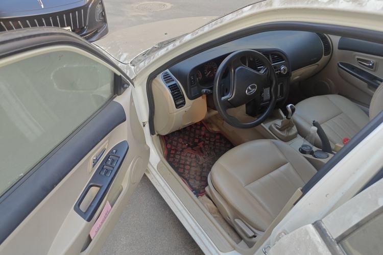Used Soueast V3 Lingyue 2012 1.5L Manual Comfort Edition Driver Seat