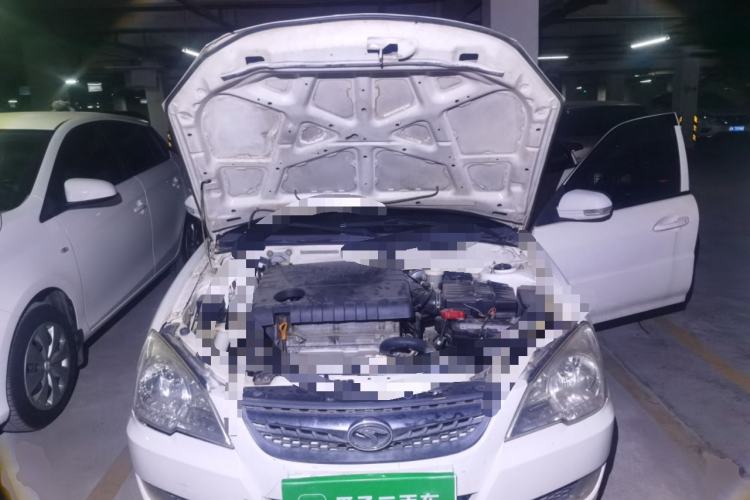 Used Soueast V3 Lingyue 2012 1.5L Manual Happiness Edition Engine Bay