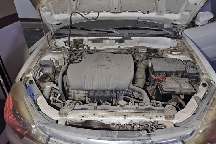 Used Soueast V3 Lingyue 2012 1.5L Manual Comfort Edition Engine Bay