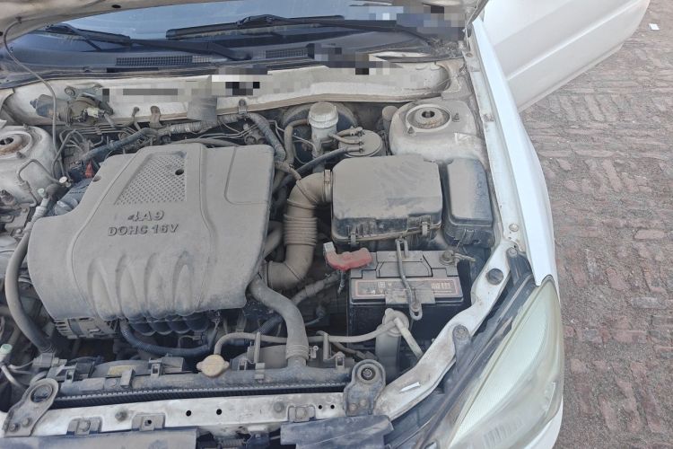 Used Soueast V3 Lingyue 2012 Revised Version 1.5L Manual Comfort Edition Engine Bay Left