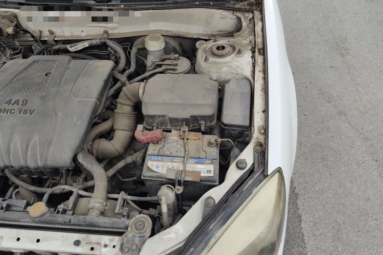 Used Soueast V3 Lingyue 2012 1.5L Manual New Happiness Edition Engine Bay Left
