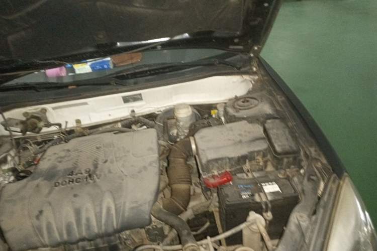 Used Soueast V3 Lingyue 2012 1.5L Manual Comfort Edition Engine Bay Left