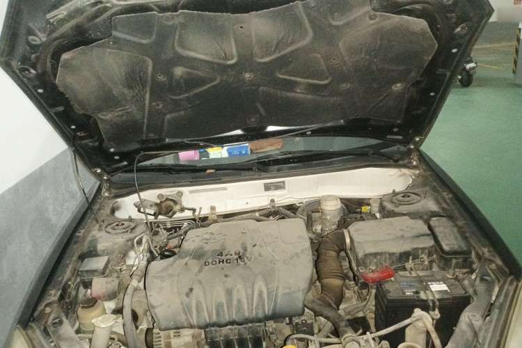 Used Soueast V3 Lingyue 2012 1.5L Manual Comfort Edition Engine Bay