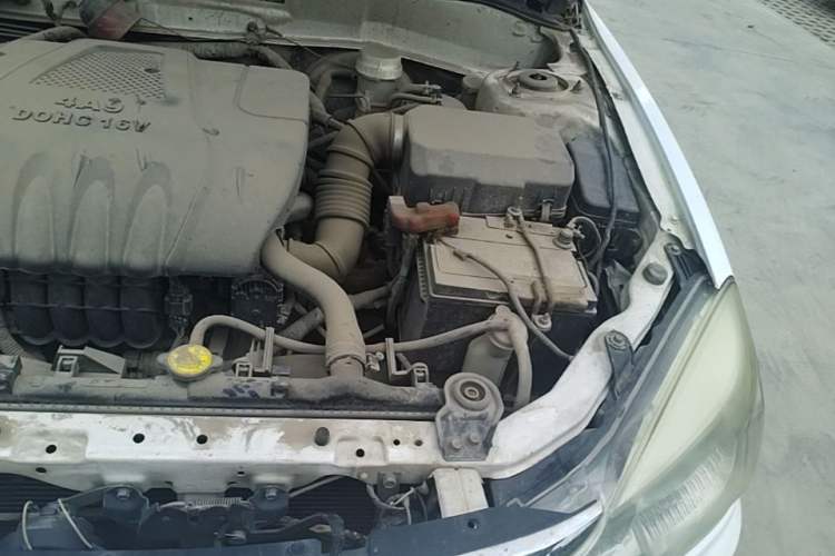 Used Soueast V3 Lingyue 2012 Revised Version 1.5L Manual Comfort Edition Engine Bay Right