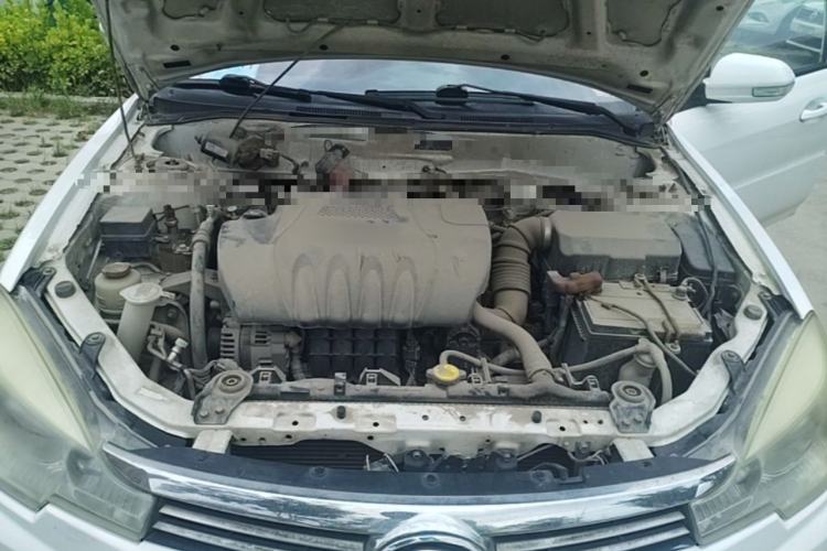 Used Soueast V3 Lingyue 2012 Revised Version 1.5L Manual Comfort Edition Engine Bay