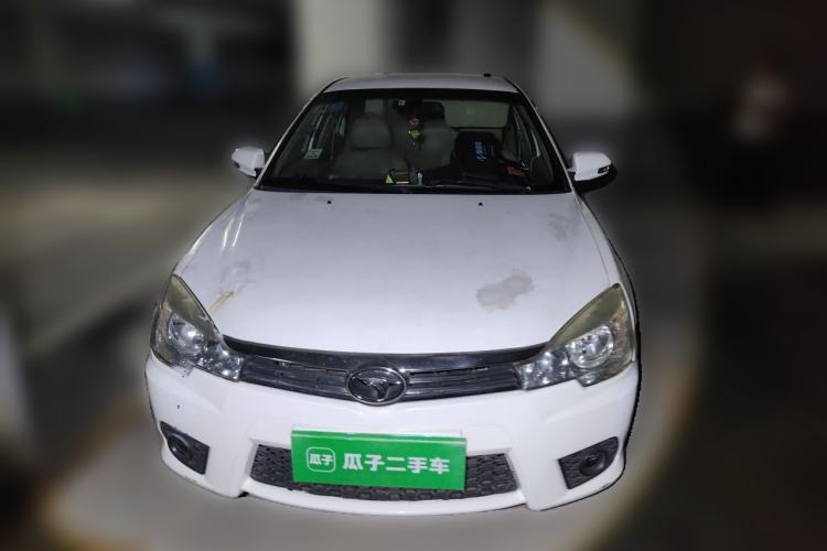 Used Soueast V3 Lingyue 2012 1.5L Manual Luxury Edition Front