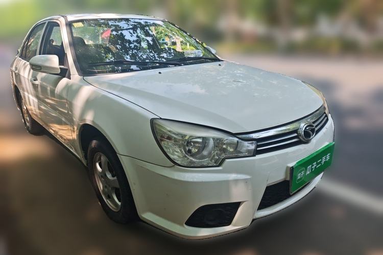 Used Soueast V3 Lingyue 2012 Revised Version 1.5L Manual – Happiness Edition Front Right 45 Deg