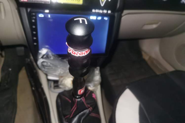 Used Soueast V3 Lingyue 2012 1.5L Manual Happiness Edition Gear Lever