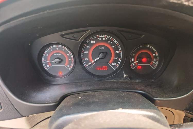 Used Soueast V3 Lingyue 2012 Revised Version 1.5L Manual – Happiness Edition Instrument Cluster