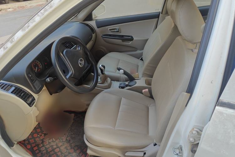 Used Soueast V3 Lingyue 2012 1.5L Manual Comfort Edition Left Front Seat