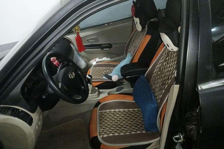 Used Soueast V3 Lingyue 2012 1.5L Manual Comfort Edition Left Front Seat