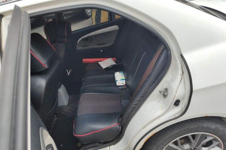 Used Soueast V3 Lingyue 2012 1.5L Manual New Happiness Edition Left Rear Seat