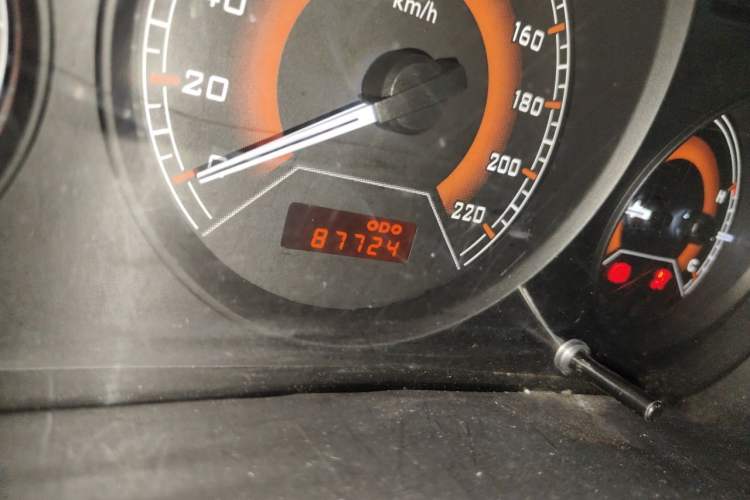 Used Soueast V3 Lingyue 2012 1.5L Manual Luxury Edition Odometer Close Up