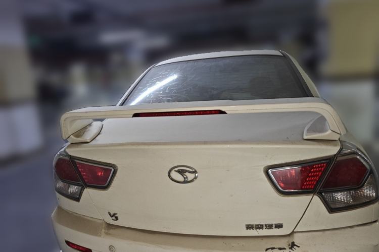 Used Soueast V3 Lingyue 2012 1.5L Manual Comfort Edition Rear