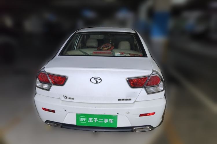 Used Soueast V3 Lingyue 2012 1.5L Manual Luxury Edition Rear