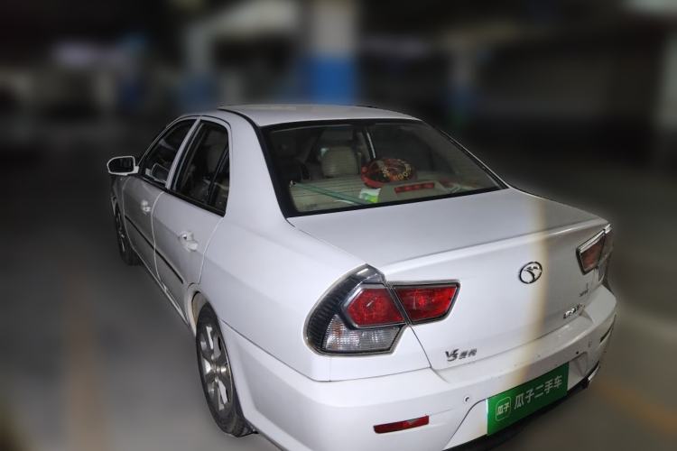 Used Soueast V3 Lingyue 2012 1.5L Manual Luxury Edition Rear Left 45 Deg