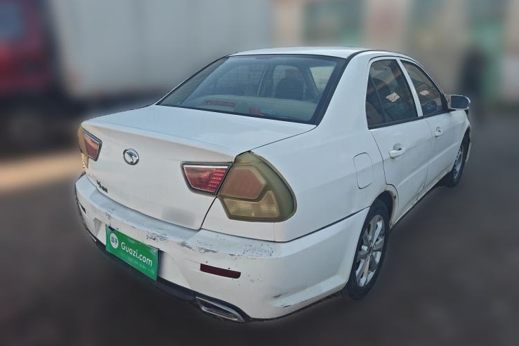 Used Soueast V3 Lingyue 2012 Revised Version 1.5L Manual Comfort Edition Rear Right 45 Deg