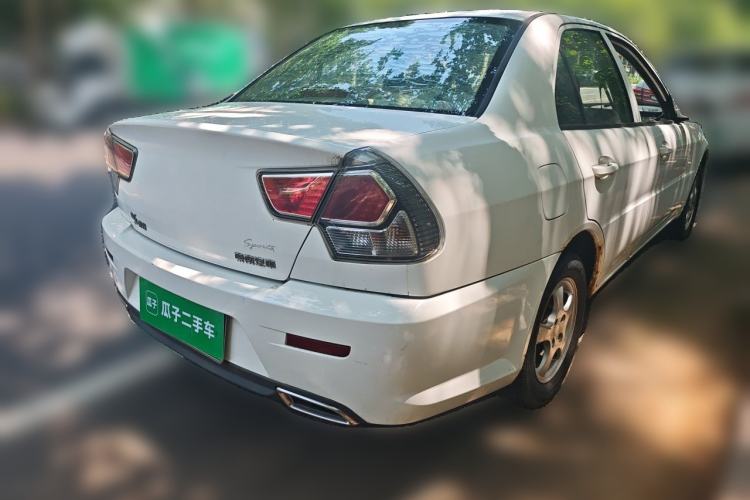 Used Soueast V3 Lingyue 2012 Revised Version 1.5L Manual – Happiness Edition Rear Right 45 Deg
