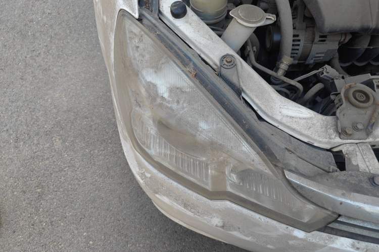 Used Soueast V3 Lingyue 2012 1.5L Manual Comfort Edition Right Front Headlight
