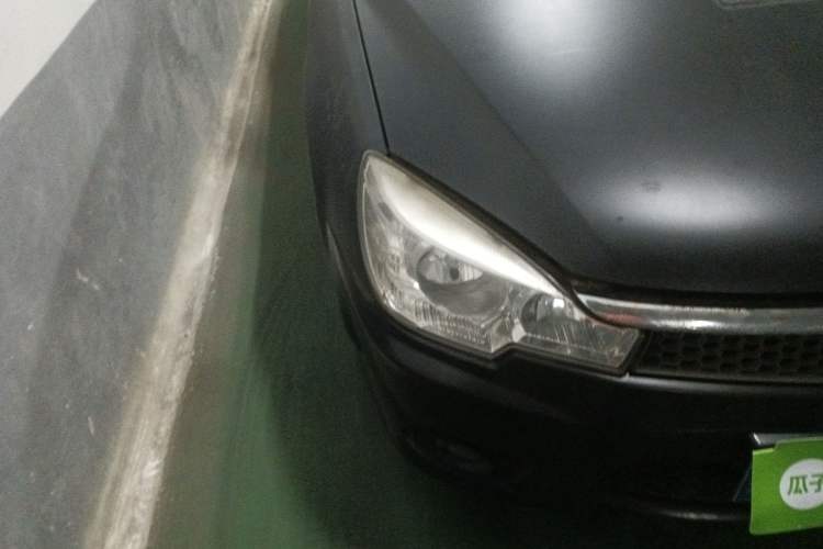 Used Soueast V3 Lingyue 2012 1.5L Manual Comfort Edition Right Front Headlight