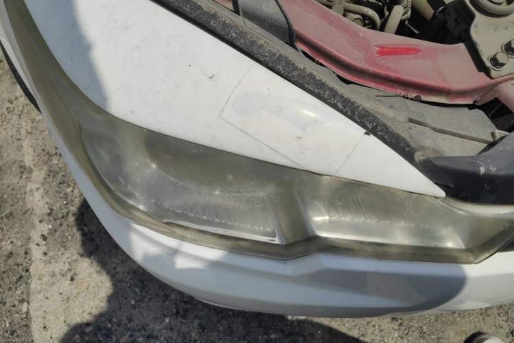 Used Soueast V3 Lingyue 2012 1.5L Manual New Happiness Edition Right Front Headlight