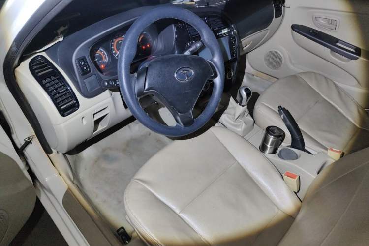 Used Soueast V3 Lingyue 2012 1.5L Manual Luxury Edition Steering Wheel