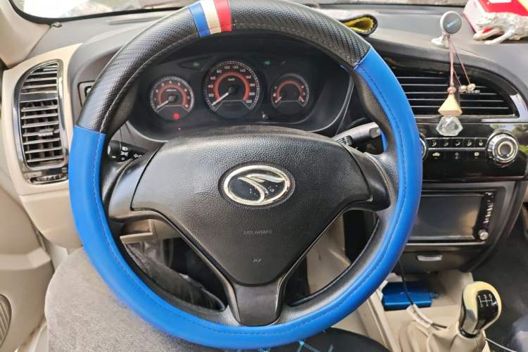Used Soueast V3 Lingyue 2012 1.5L Manual Comfort Edition Steering Wheel
