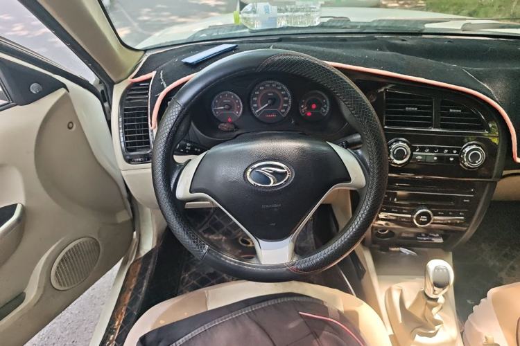 Used Soueast V3 Lingyue 2012 Revised Version 1.5L Manual – Happiness Edition Steering Wheel