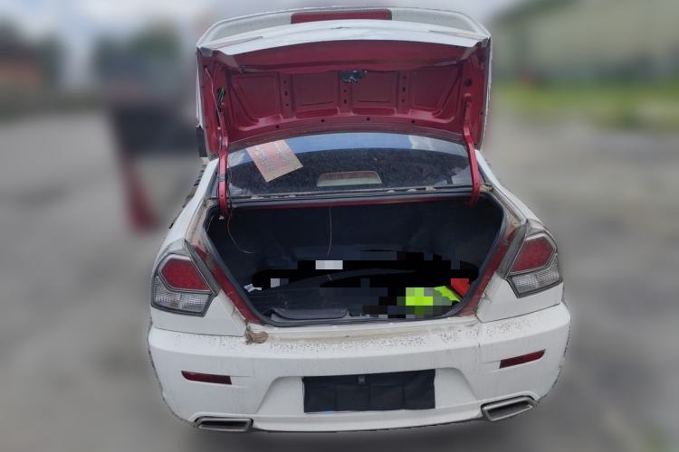 Used Soueast V3 Lingyue 2012 1.5L Manual New Happiness Edition Trunk