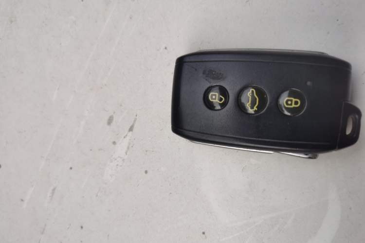 Used Soueast V3 Lingyue 2012 Revised Version 1.5L Manual – Style Edition Vehicle Key