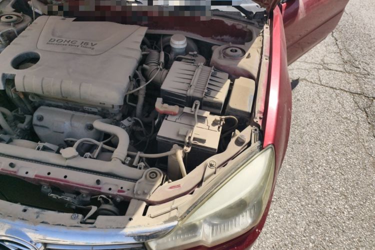 Used Soueast V3 Lingyue 2013 Revised Version 1.5L Manual – Affordable Edition Engine Bay Left