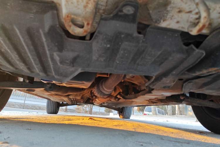 Used Soueast V3 Lingyue 2013 Revised Version 1.5L Manual – Affordable Edition Chassis Rear