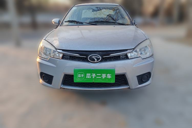 Used Soueast V3 Lingyue 2013 Revised Version 1.5L Manual – Affordable Edition Front