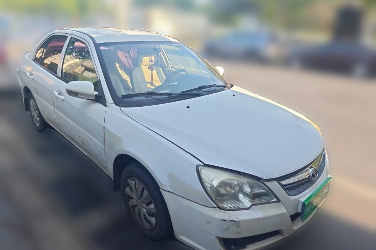 Used Soueast V3 Lingyue 2013 Revised Version 1.5L Manual – Affordable Edition Front Right 45 Deg