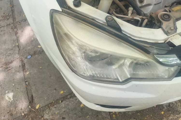 Used Soueast V3 Lingyue 2013 Revised Version 1.5L Manual – Affordable Edition Right Front Headlight